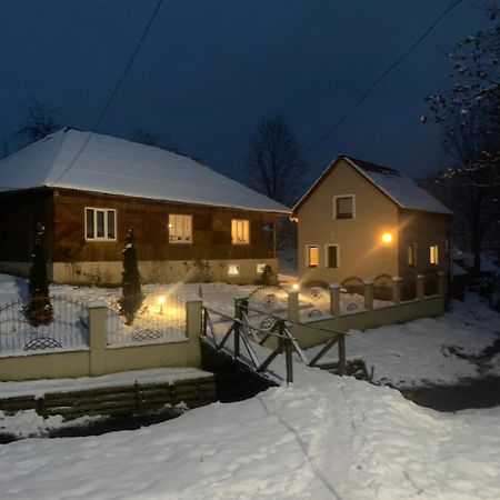 Cottage house Podobovets Exterior photo