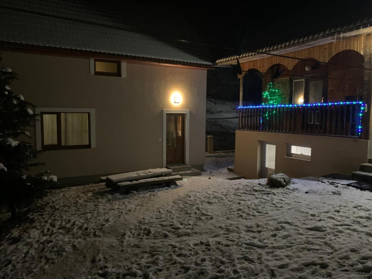 Cottage house Podobovets Exterior photo